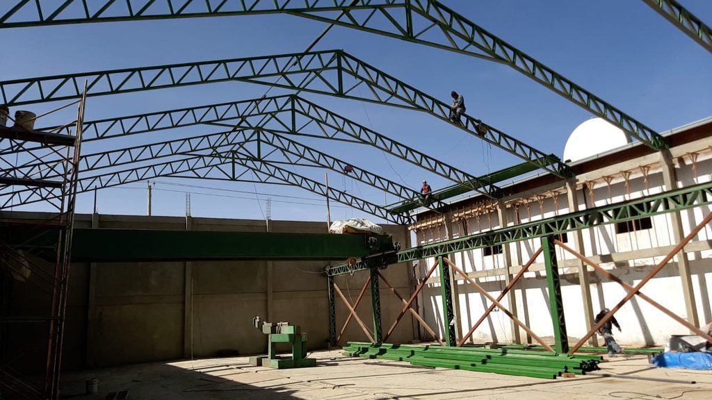 Estructura metálica de cubierta de nave industrial